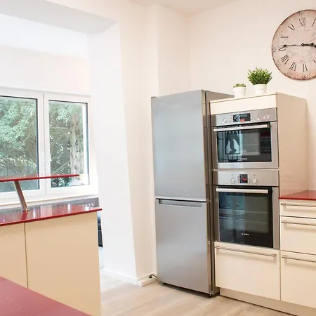 Domblick-herkenrath Lägenhet