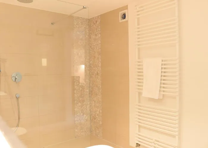 Domblick-herkenrath דירה *