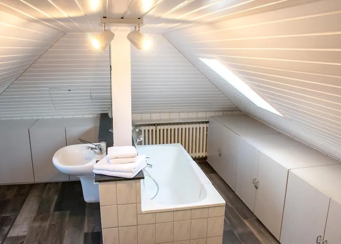 Domblick-herkenrath דירה *